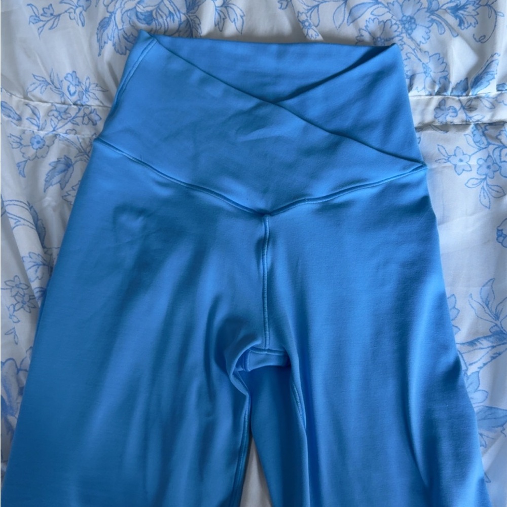 Blue High-Waisted Leggings